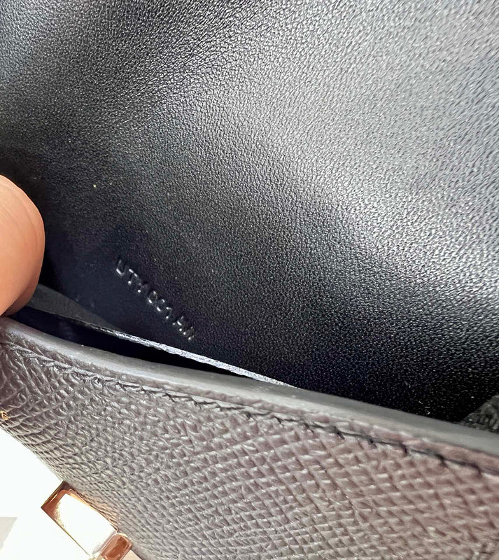 Close-up detail of effortless bag design