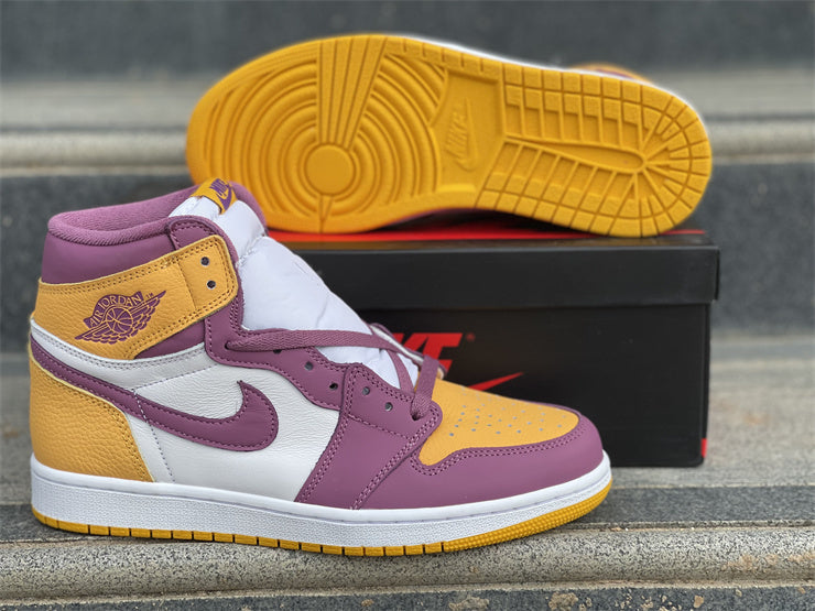 Nike Men's & Women's Iconic Street Trainers — Style 215 back view