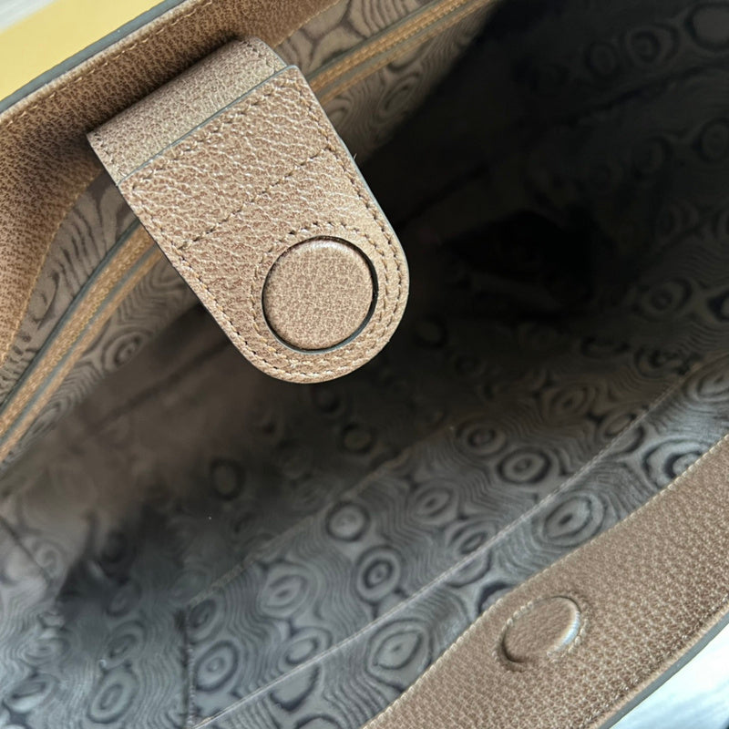 Side profile of elevated everyday-luxe women's handbag – women's luxury handbag