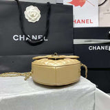 Zivas Charm Chic Craftsmanship Luxury Handbag (Modern Wardrobe Staple) – Detail View