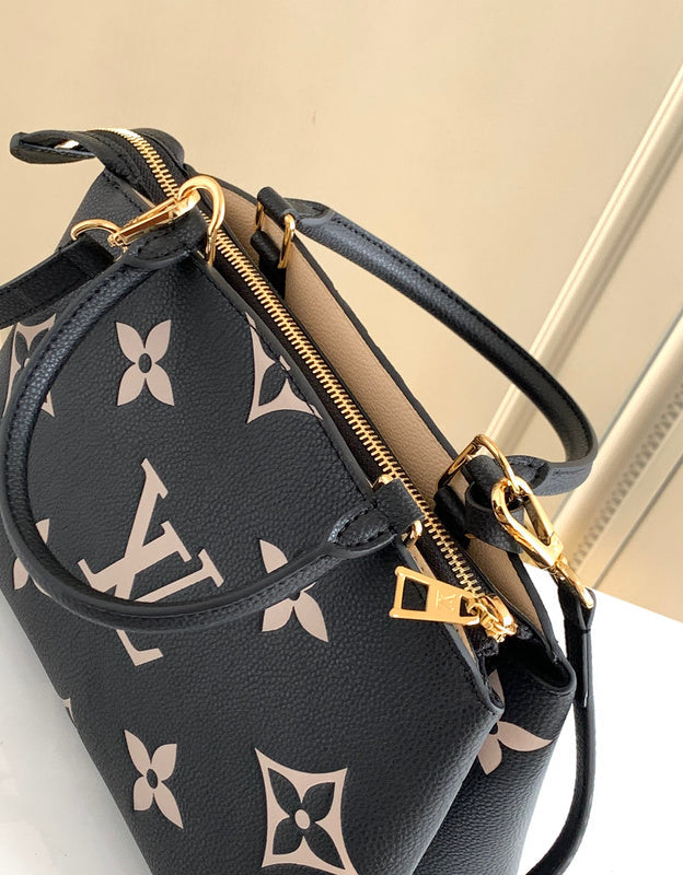Handle and strap detail of elevated chic women's handbag – women's everyday handbag