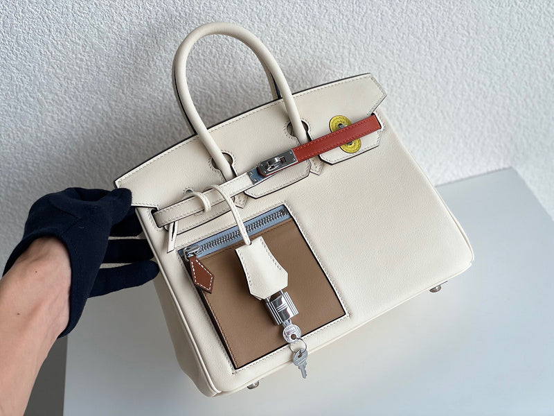Interior view of timeless premium bag