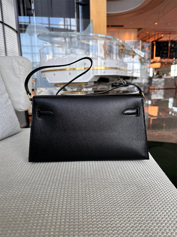  Everyday satchel front view 13