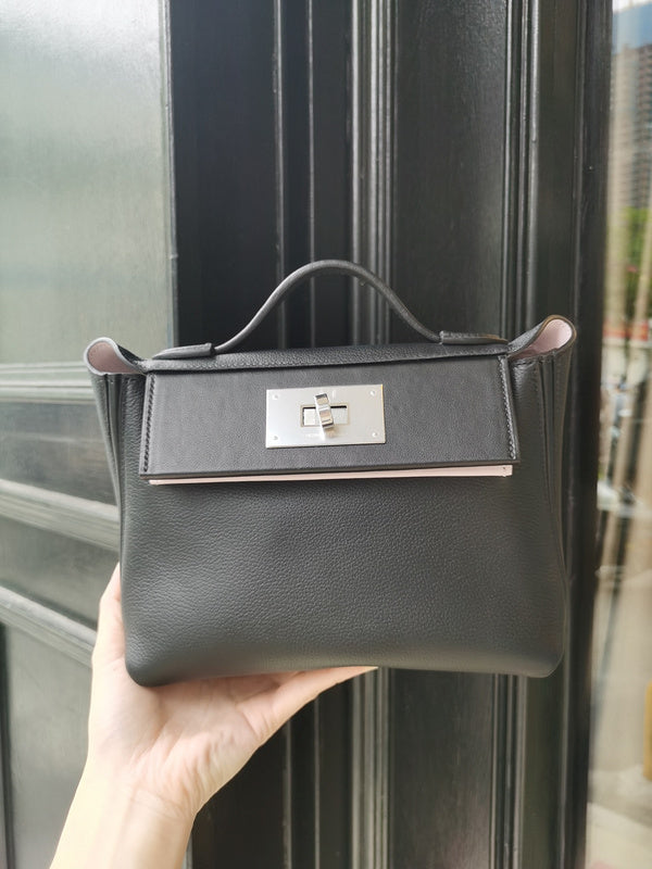  sophisticated shopper bag styled with outfit 12