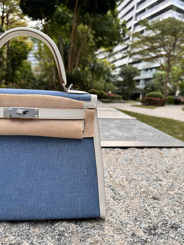 Interior view of structured premium bag