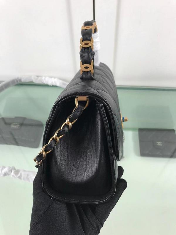 Zivas Charm Timeless Appeal Fashion Handbag (Versatile Style Statement) – Styled Look