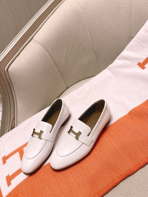 Hermes shoes Style 261 - side profile detail (additional angle)