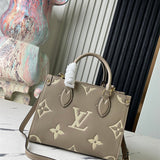  shoulder bag interior and compartment view