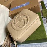 Handle and strap detail of signature premium women's handbag – women's everyday handbag
