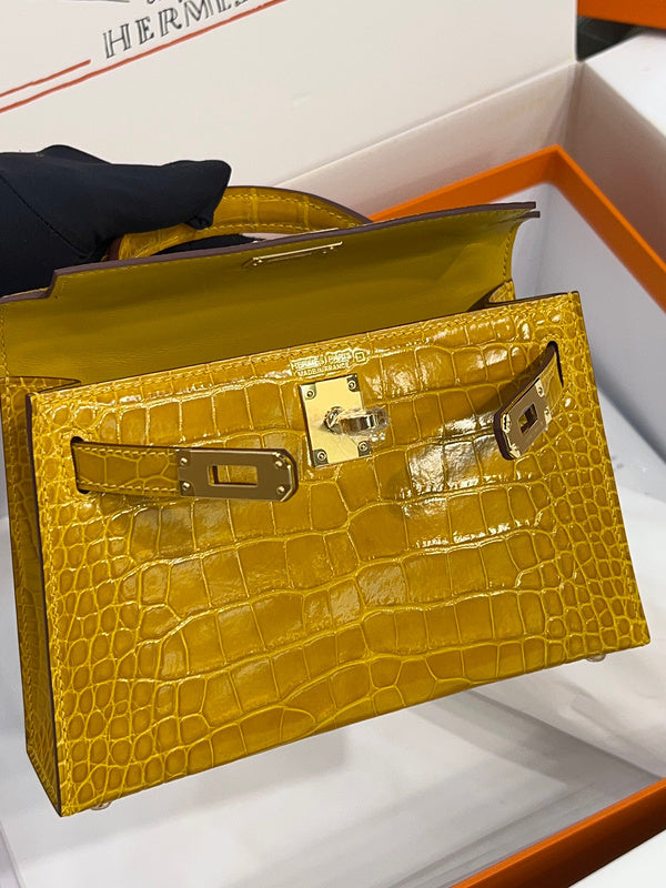 Close-up detail of timeless bag design