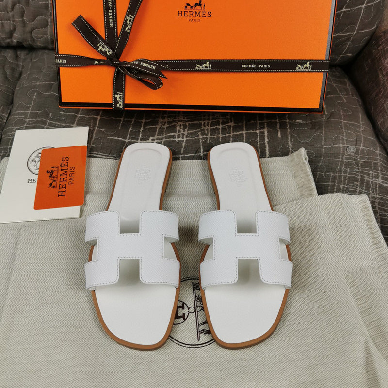 Hermès Nude Ankle Strap Sandals - Sole Detail View