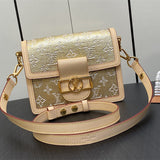  carryall bag close-up of hardware and finish 11