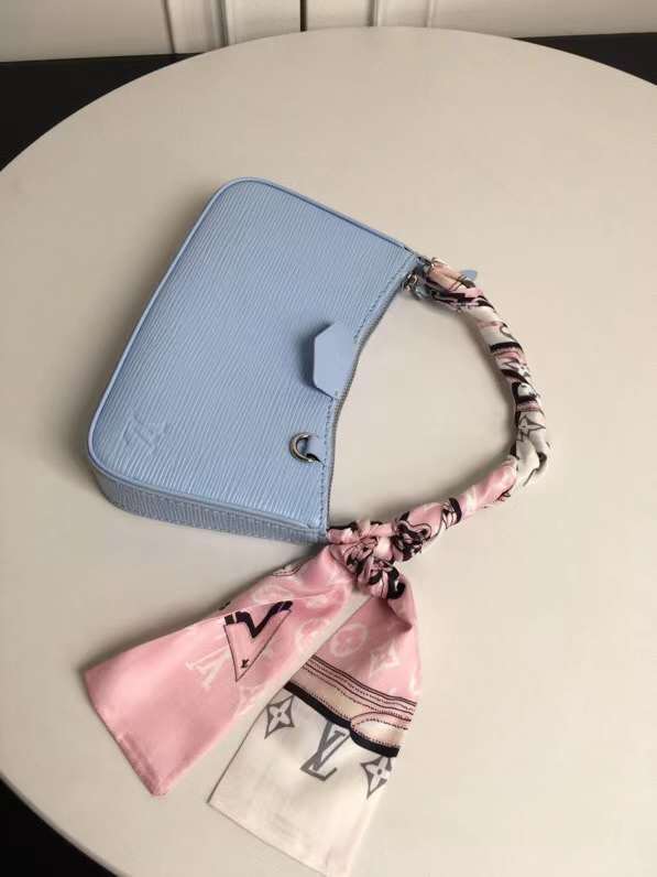 Close-up detail of signature refined women's handbag – women's everyday handbag