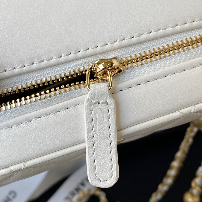  handbag, compact everyday style, image 7