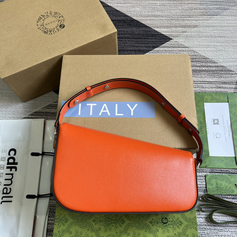 Side profile of modern everyday-luxe women's handbag – women's luxury handbag