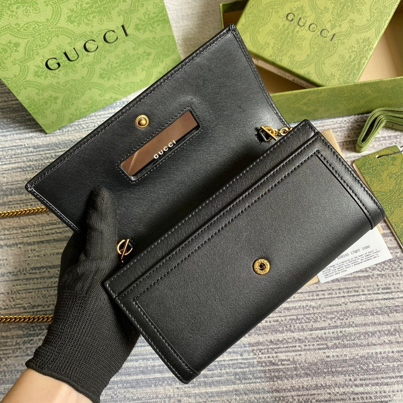 Styled lifestyle shot of chic polished women's handbag – women's everyday handbag