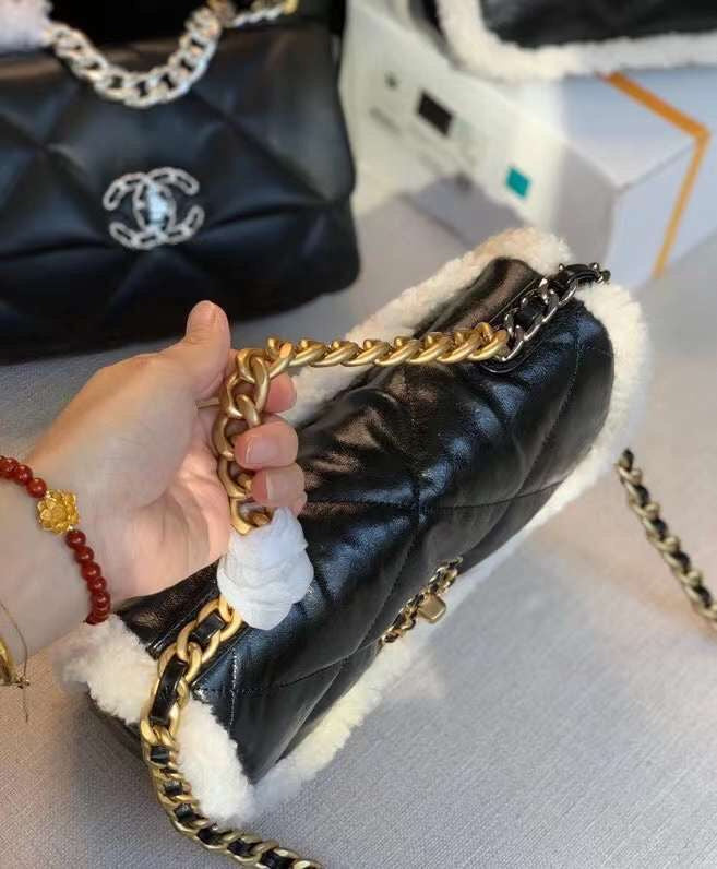  mid purse view 4