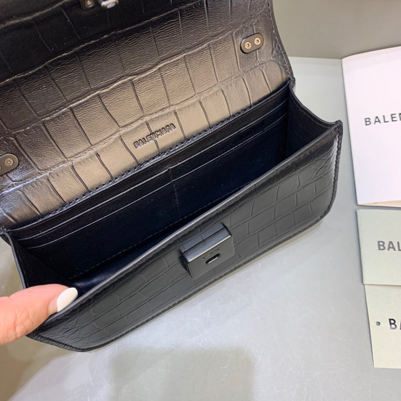 Effortless Faux Leather Handbag - Premium Craftsmanship Detailing | Women's Premium Handbag #417 - alternate angle view (image 8) of designer-inspired handbag