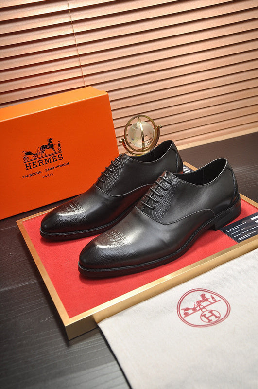 Hermes shoes Style 052 - back heel detail