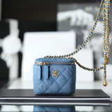  women's handbag, compact design, view 3