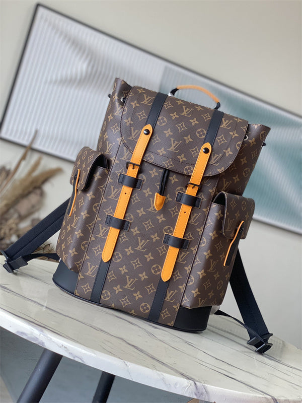  Modern handbag front view