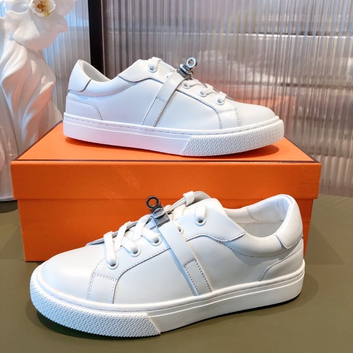 Hermes shoes Style 362 - top view showing design