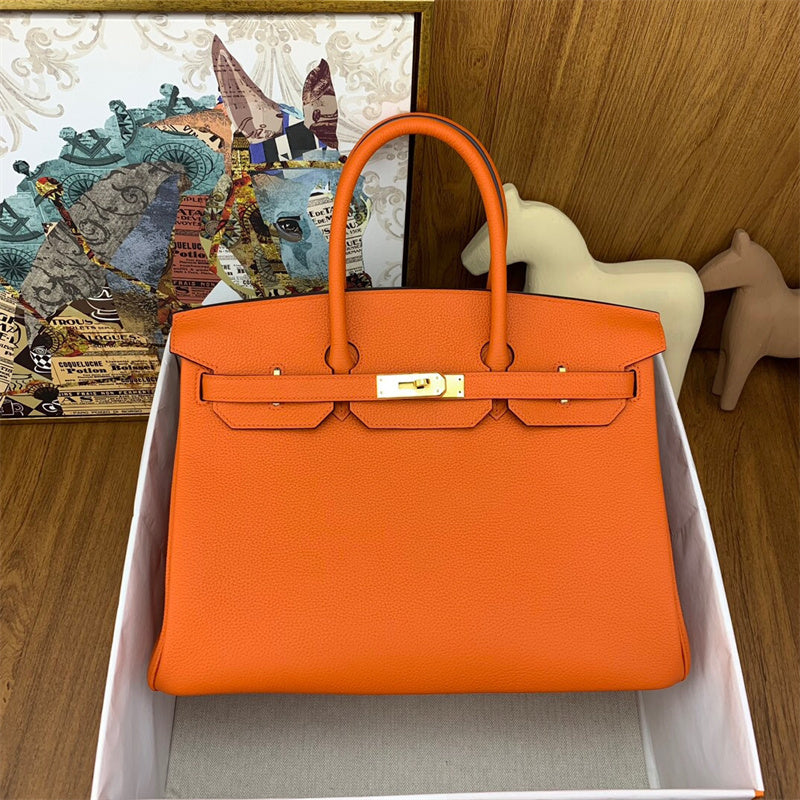 elegant everyday bag detail view showing craftsmanship 26