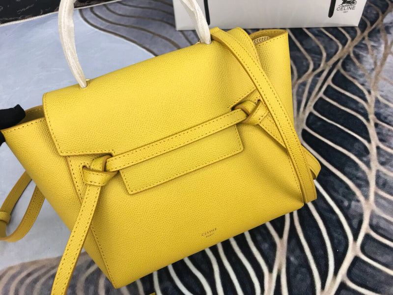 Handle and strap detail of statement premium women's handbag – women's luxury accessory