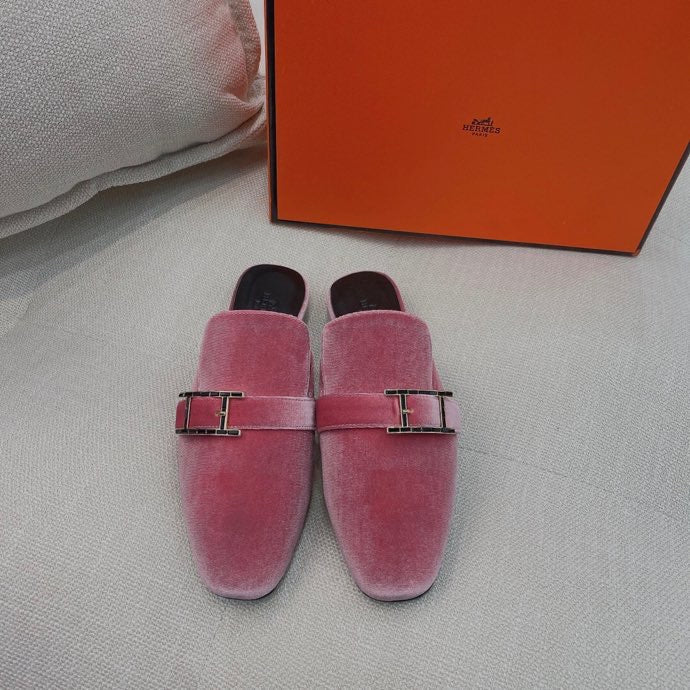 Hermes shoes Style 384 - back heel detail
