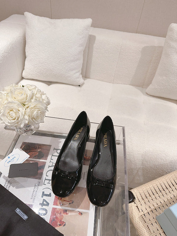 Styling view of Prada luxury piece style No.133
