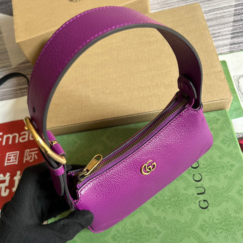 Handle and strap detail of structured classic women's handbag – women's premium purse
