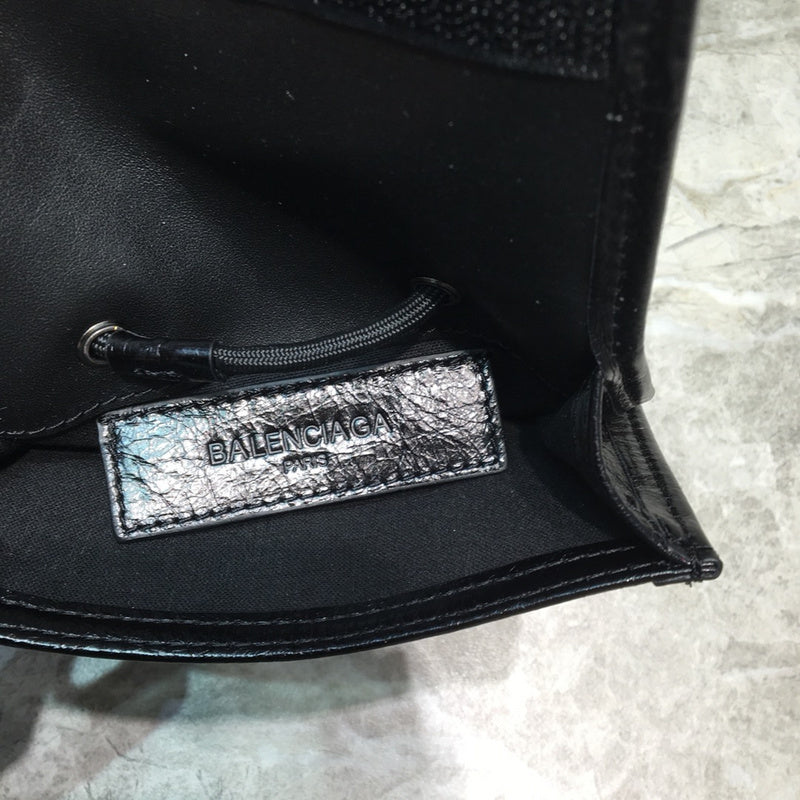 Statement Vegan Leather Handbag - Chic Everyday Appeal | Women's Luxury Handbag #211 - side angle view (image 2) of designer-inspired handbag