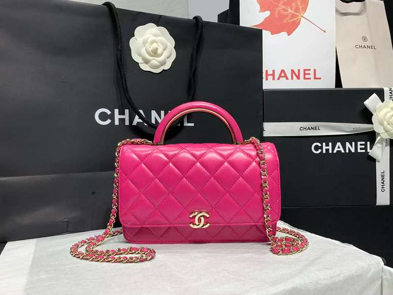 Zivas Charm Timeless Appeal Luxury Handbag (Considered Detail & Form) – Styled Look