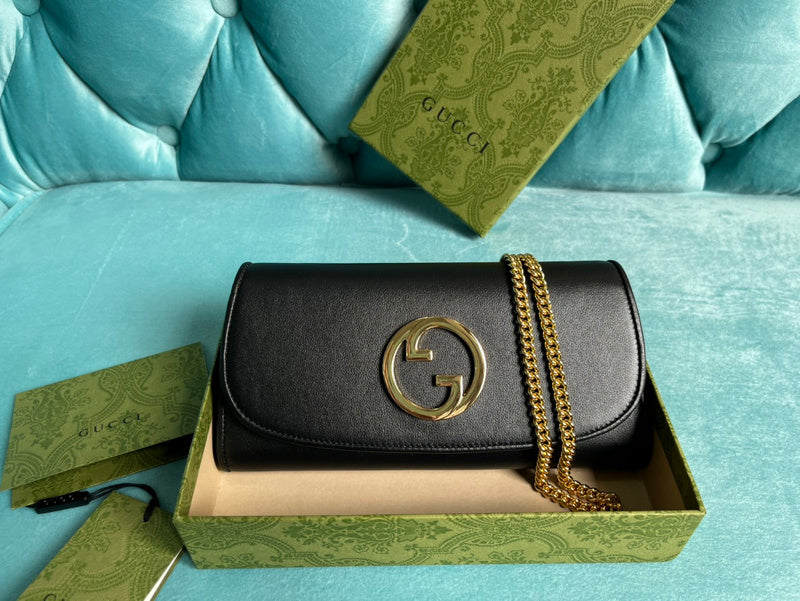Front view of polished classic women's handbag – women's luxury handbag