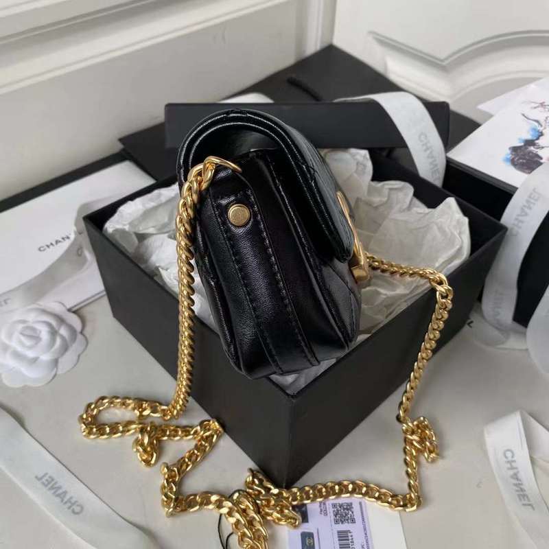 Zivas Charm Signature Style Luxury Handbag (Elevated Accessory Essential) – Interior View