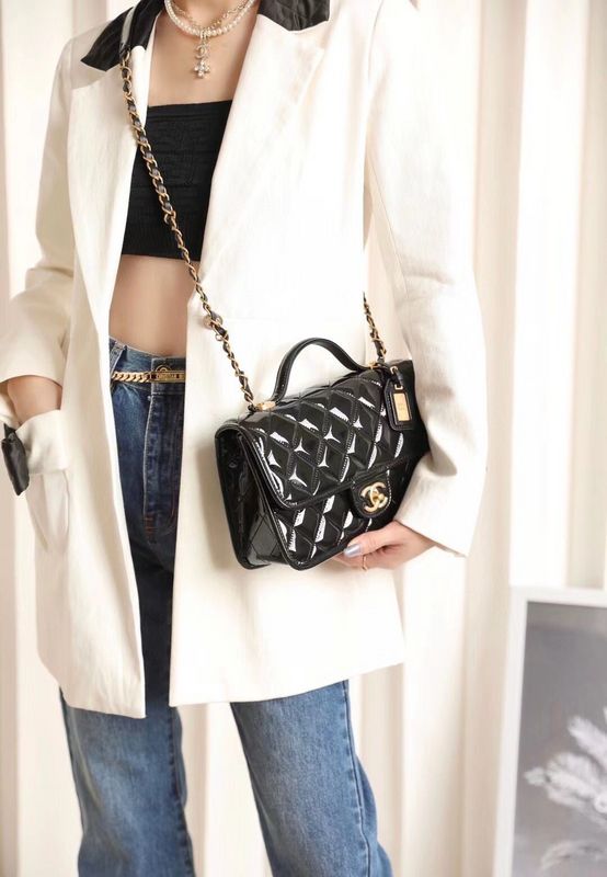 Zivas Charm Everyday Sophistication Designer Handbag (Elevated Daily Companion) – Angled View