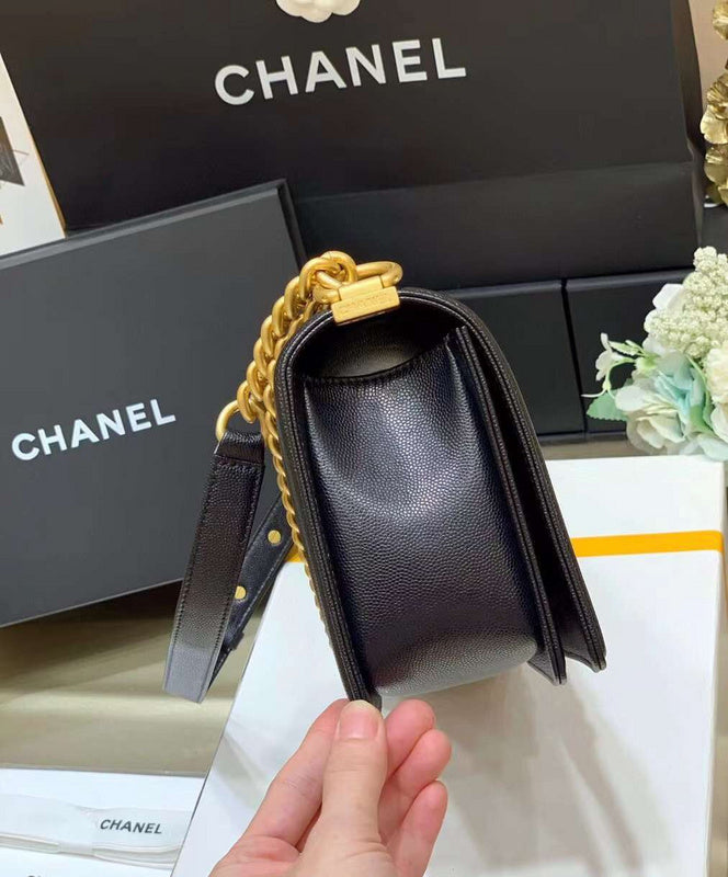  women's handbag, mid design, view 7