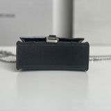 Zivas Charm Elevated Essentials Statement Handbag (Considered Detail & Form) – Close-Up Detail
