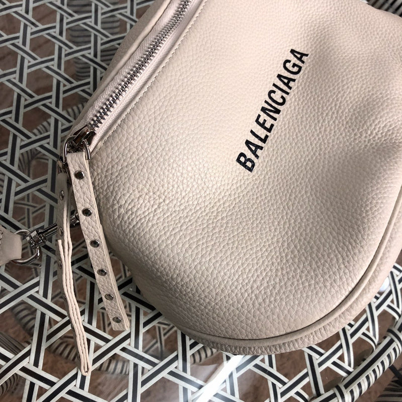 Back view of everyday-luxe signature women's handbag – women's luxury accessory