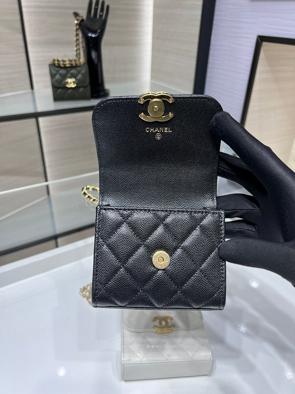 Zivas Charm Polished Finish Designer Handbag (Modern Wardrobe Staple) – Full Silhouette