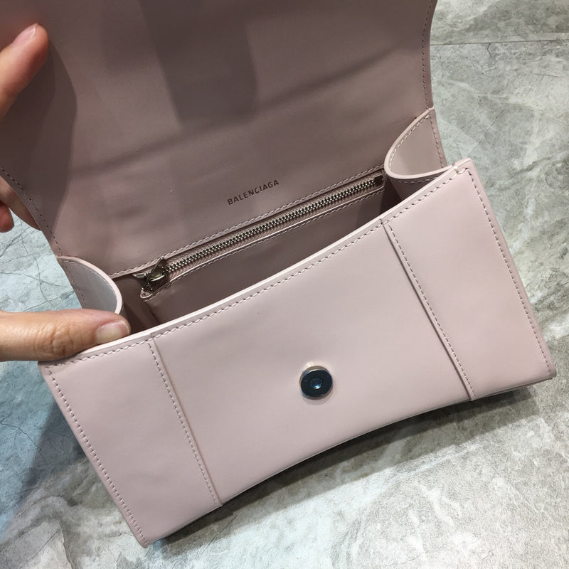 Sophisticated Premium PU Leather Handbag - Refined Silhouette | Women's Statement Accessory #865 - hardware and detail close-up (image 5) of designer-inspired handbag