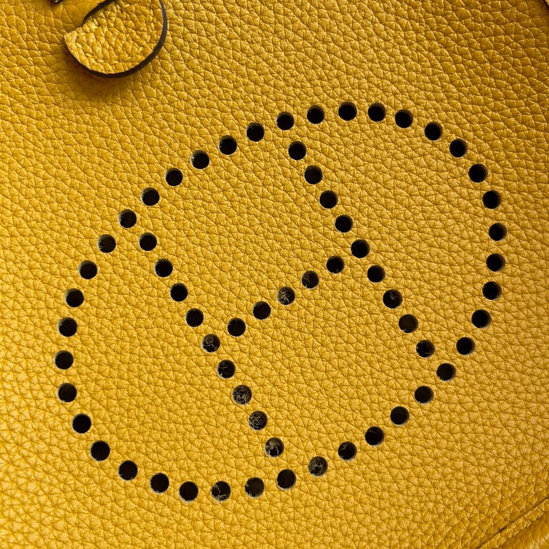 Close-up detail of balanced bag design