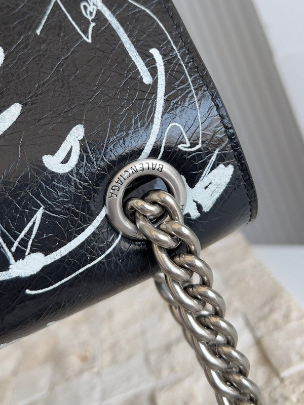 Zivas Charm Streamlined Design Fashion Handbag (Thoughtfully Structured Design) – Side Profile