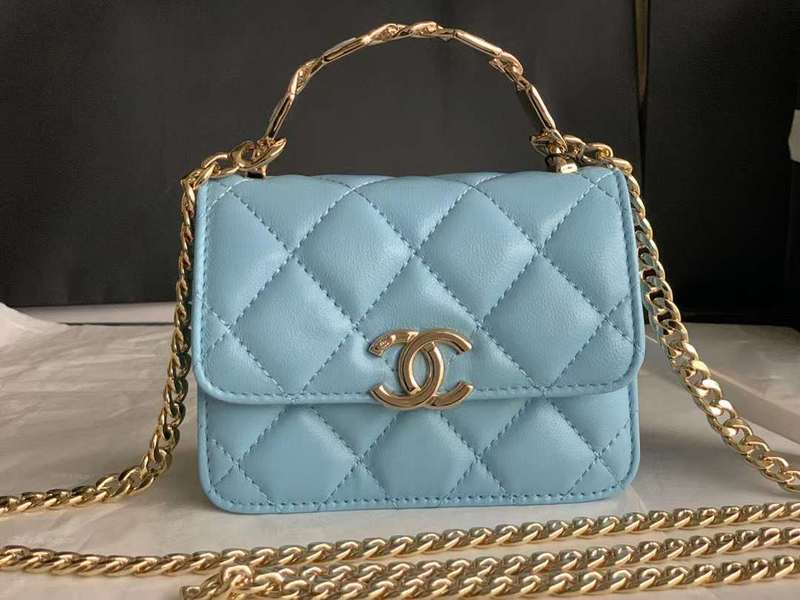 Zivas Charm Modern Edge Luxury Handbag (Considered Detail & Form) – Interior View