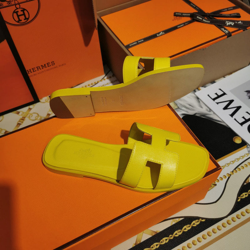 Hermes sandals Style 062 - back heel detail