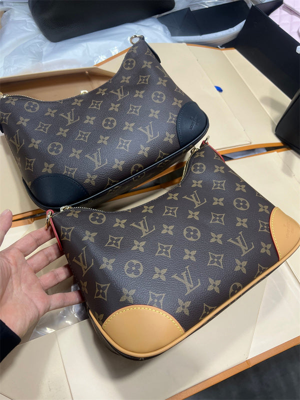  refined shopper bag styled with outfit