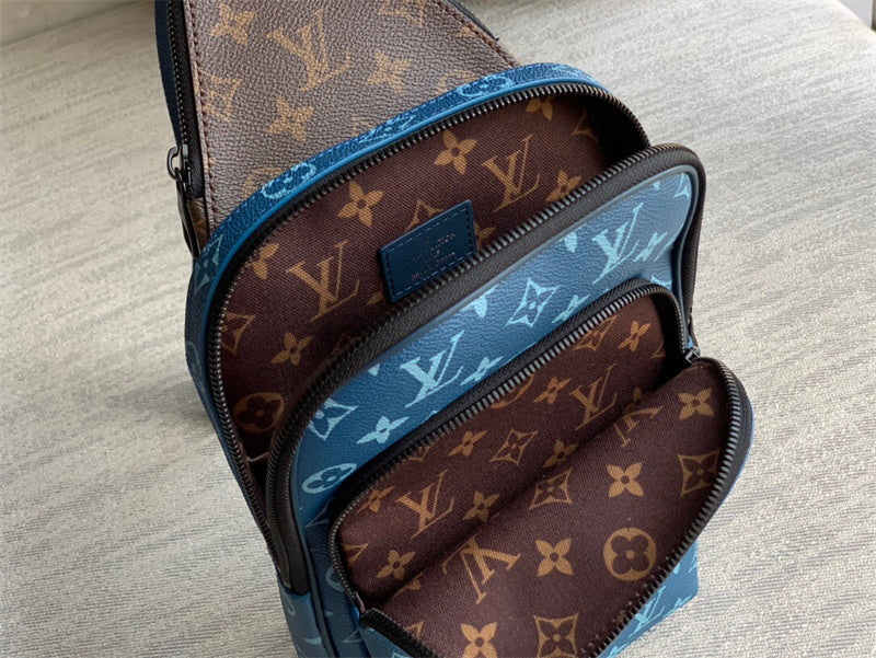  Timeless crossbody bag front view 7