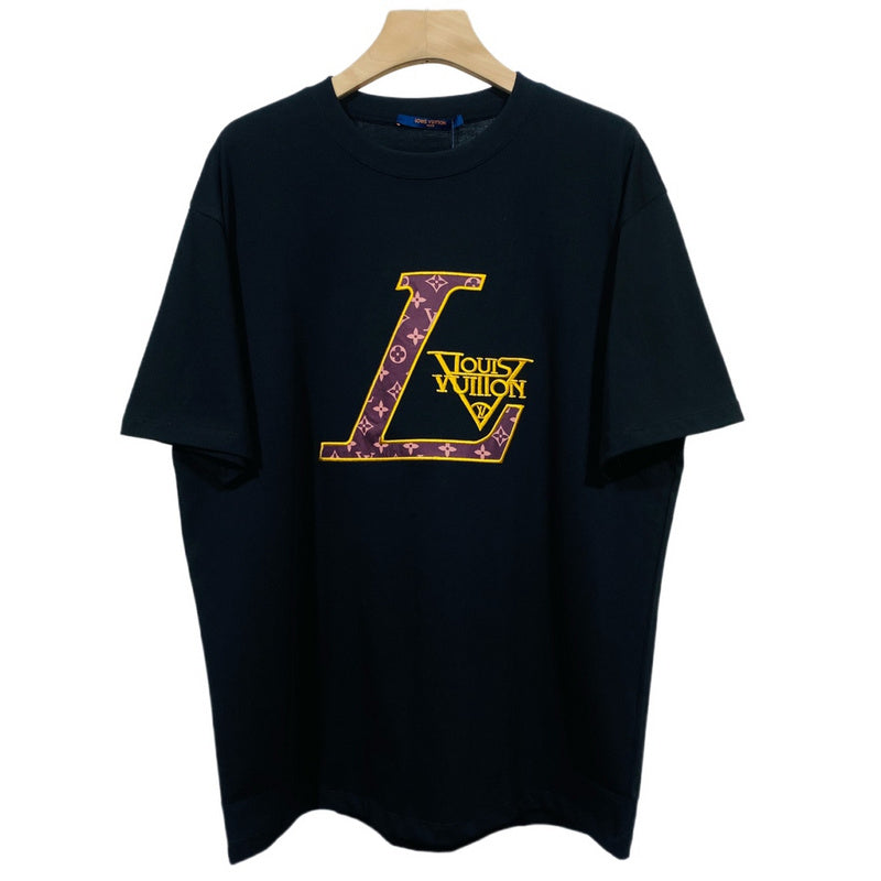 Front view of Louis Vuitton cotton t-shirt with contemporary cut
