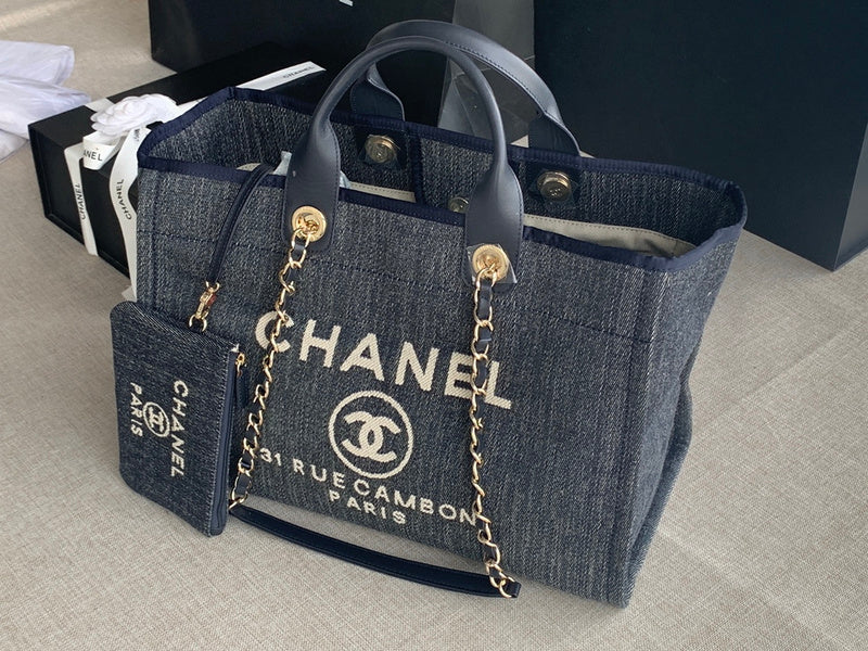  women's handbag, versatile design, view 5