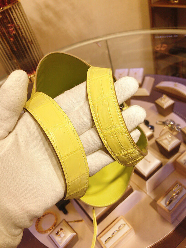  carryall bag interior and compartment view 9